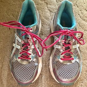 ASICS gel nimbus sneaker